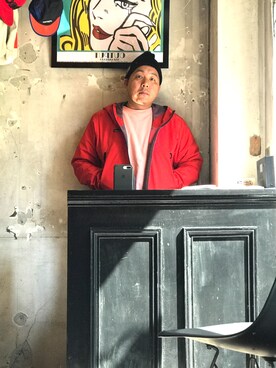 「carhartt」｜「アイテム（マウンテンパーカー）」を使った、伊藤孝法さん（メンズ・165cm）の春コーディネート