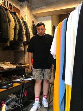 「OUTPUT（アウトプット）のアイテム（トップス）」を使った、伊藤孝法さん（メンズ・165cm）の夏コーディネート