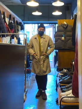 「ショップコート」｜「アイテム（ステンカラーコート）」を使った、伊藤孝法さん（メンズ・165cm）の冬コーディネート