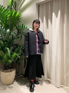 「チェックシャツ」｜「アイテム（ノーカラージャケット）」を使った、saori shikiさん（レディース・158cm）の冬コーディネート