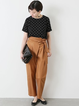 「アイテム（パンツ、イエロー系）」を使った、Reimiさん（レディース・170cm）の春コーディネート