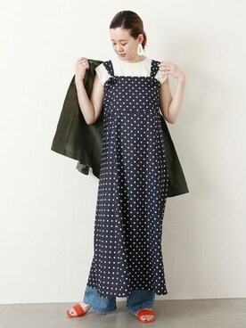 「アイテム（サンダル、オレンジ系）」を使った、Reimiさん（レディース・170cm）の夏コーディネート