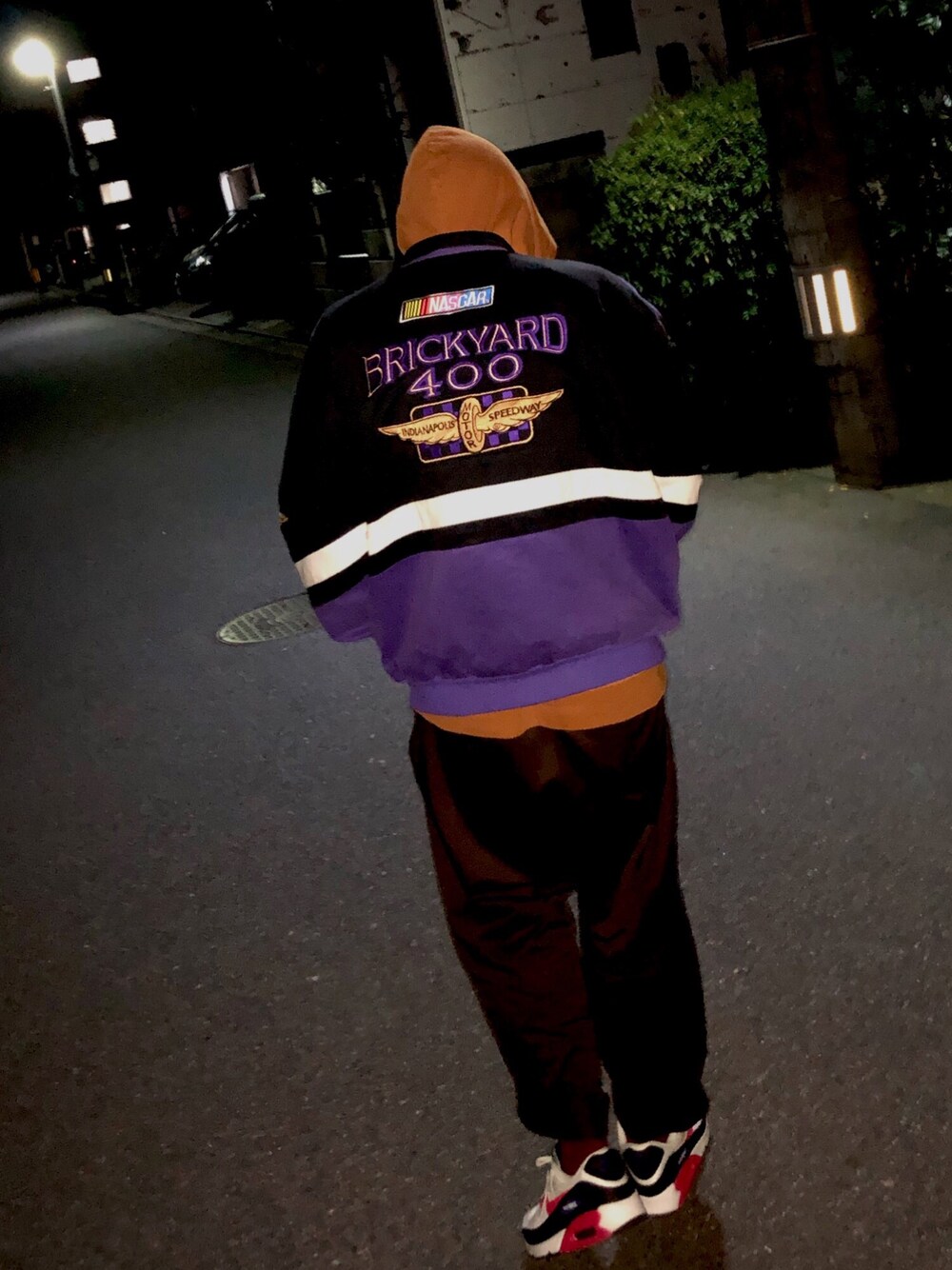 「レーシングジャケット、NIKE、古着」｜「古着のアイテム（その他アウター、パープル系）」を使った、NAOさん（メンズ・175cm）の冬コーディネートの1枚目の写真