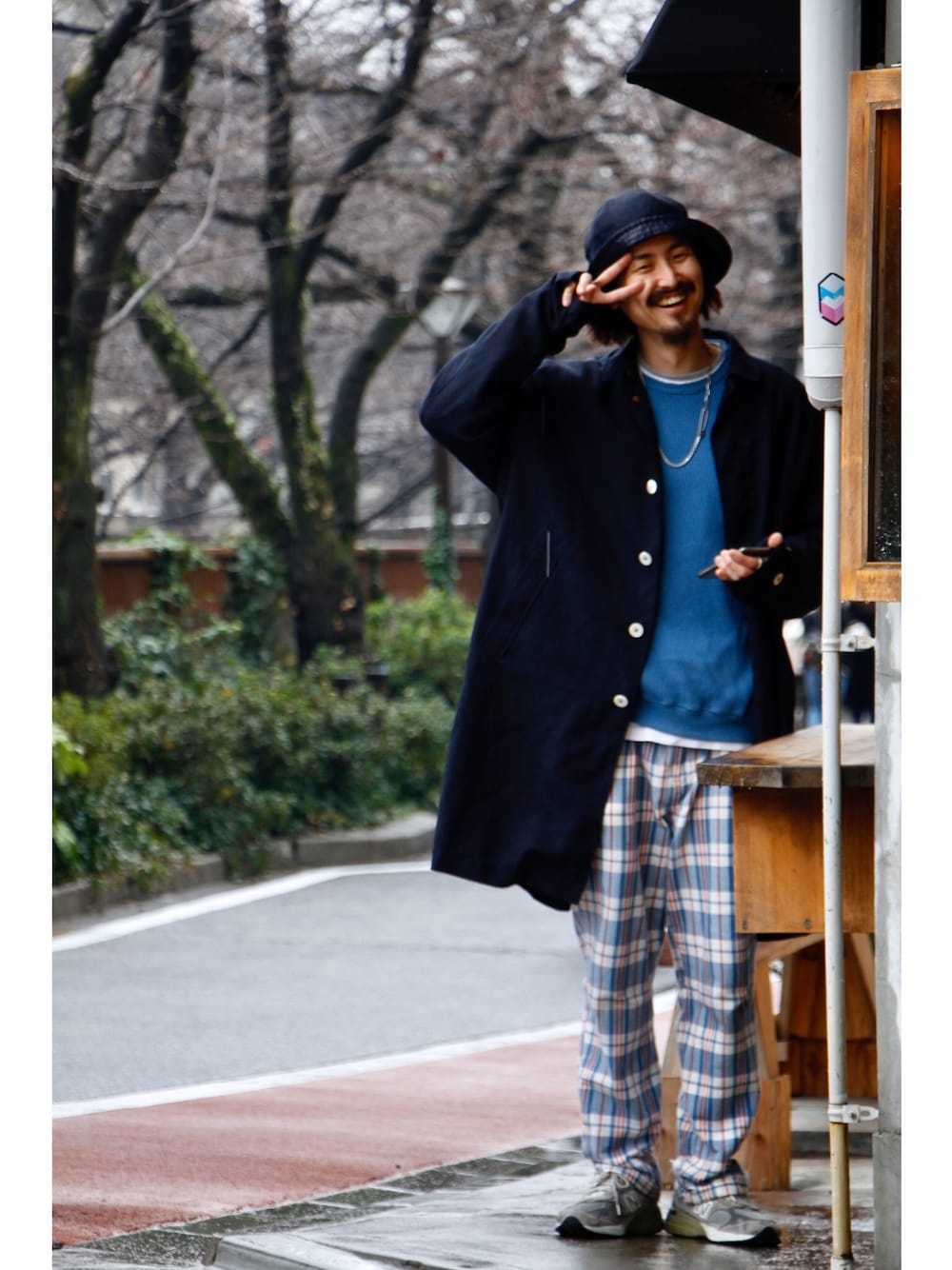 YSTRDY's TMRRWのステンカラーコートを使った人気ファッション