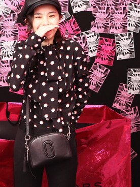 「MARC JACOBS（マークジェイコブス）のアイテム（シャツ/ブラウス）」を使った、るうこさん（レディース・162cm）の冬コーディネート