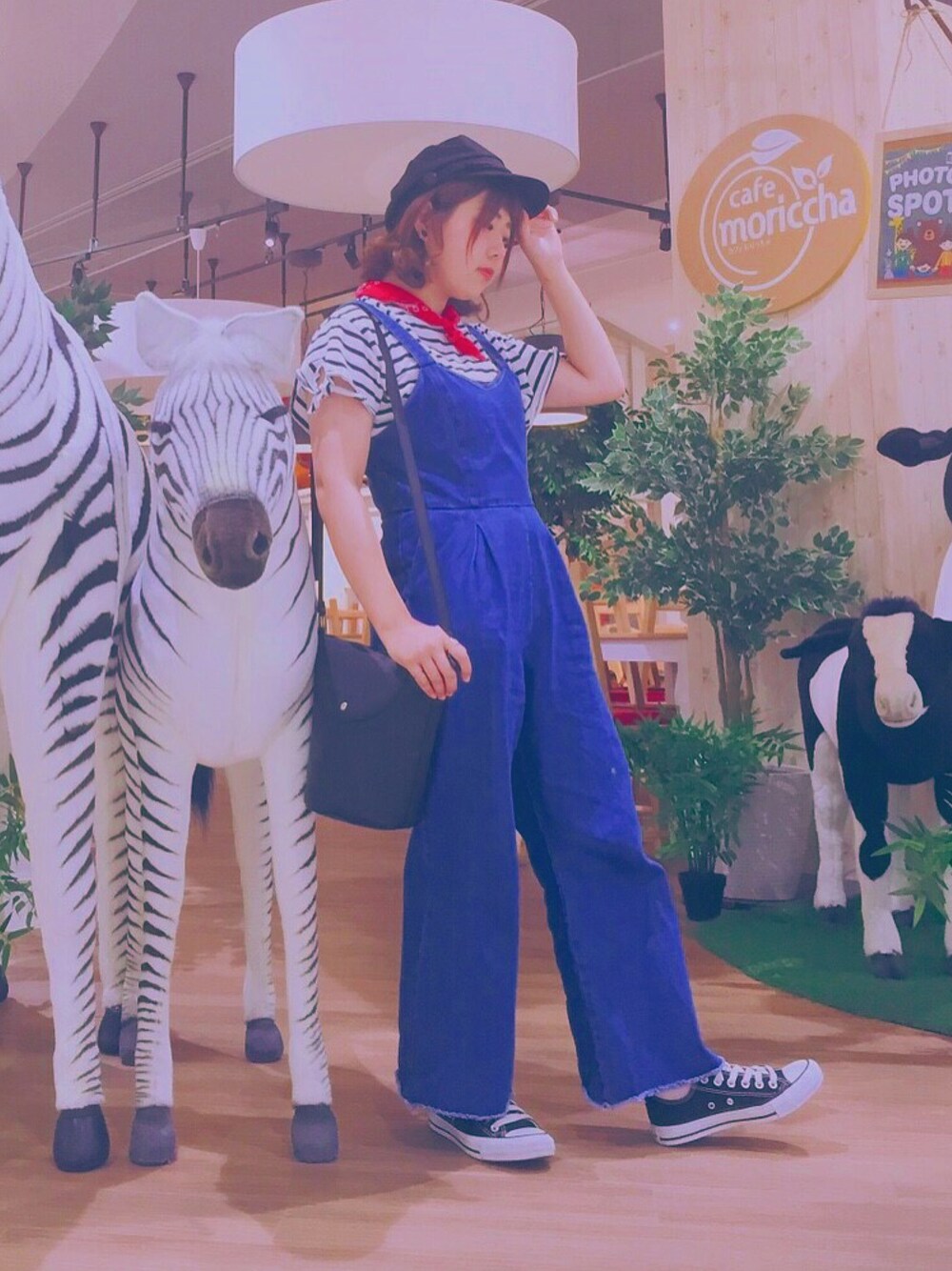 「夏、夏コーデ、夏先取り、マリンコーデ」｜「Kastaneのサロペット（サロペット/オーバーオール、ブルー系）」を使った、ぼーさん（レディース・150cm）の春コーディネートの1枚目の写真