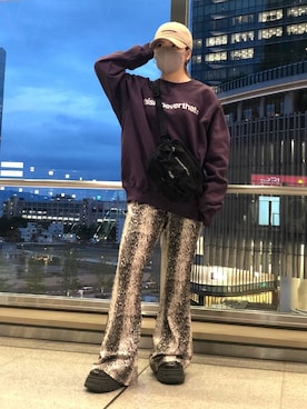 「thisisneverthat（ディスイズネバーザット）のアイテム（ショルダーバッグ）」を使った、YU-KA OZAWAさん（レディース・153cm）の秋コーディネート