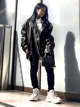 「レースアップシューズ」｜「アイテム（ライダースジャケット）」を使った、YU-KA OZAWAさん（レディース・153cm）の秋コーディネート