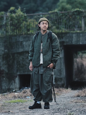 「oversize」｜「アイテム（ミリタリージャケット）」を使った、_h.n.d.w_さん（メンズ・180cm）の冬コーディネート