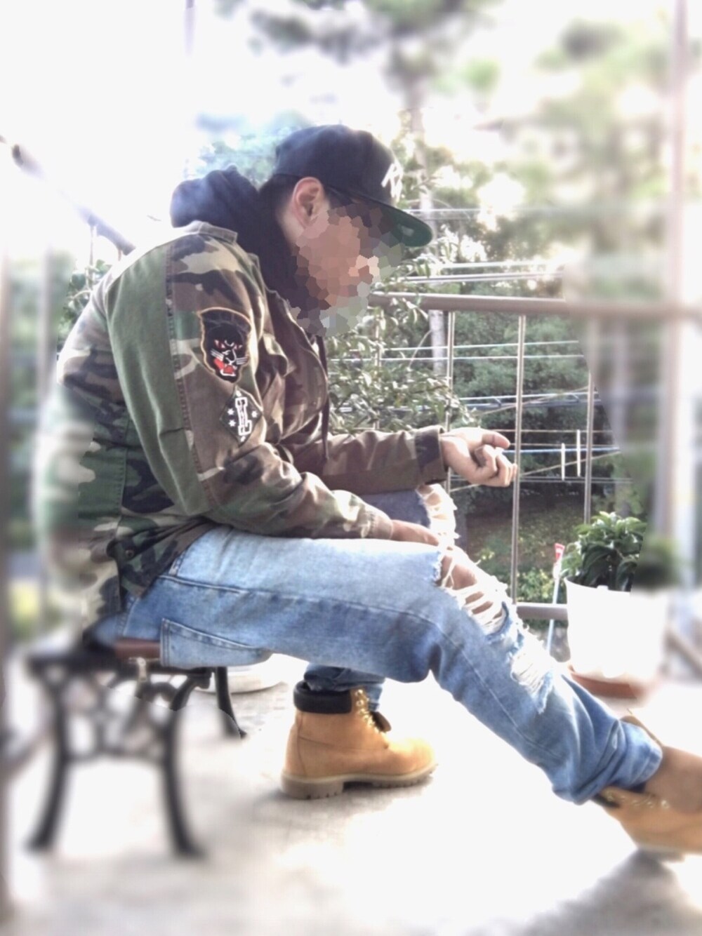 「NEW ERAのアイテム（キャップ、ブラック系）」を使った、RRTSさん（メンズ・178cm）の秋コーディネートの1枚目の写真