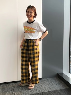 「アイテム（パンツ、イエロー系）」を使った、canae ueharaさん（レディース・162cm）の夏コーディネート