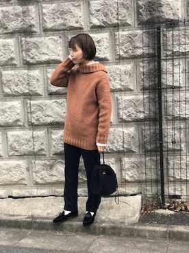 「ブラウンニット」｜「アイテム（スラックス）」を使った、canae ueharaさん（レディース・162cm）の冬コーディネート