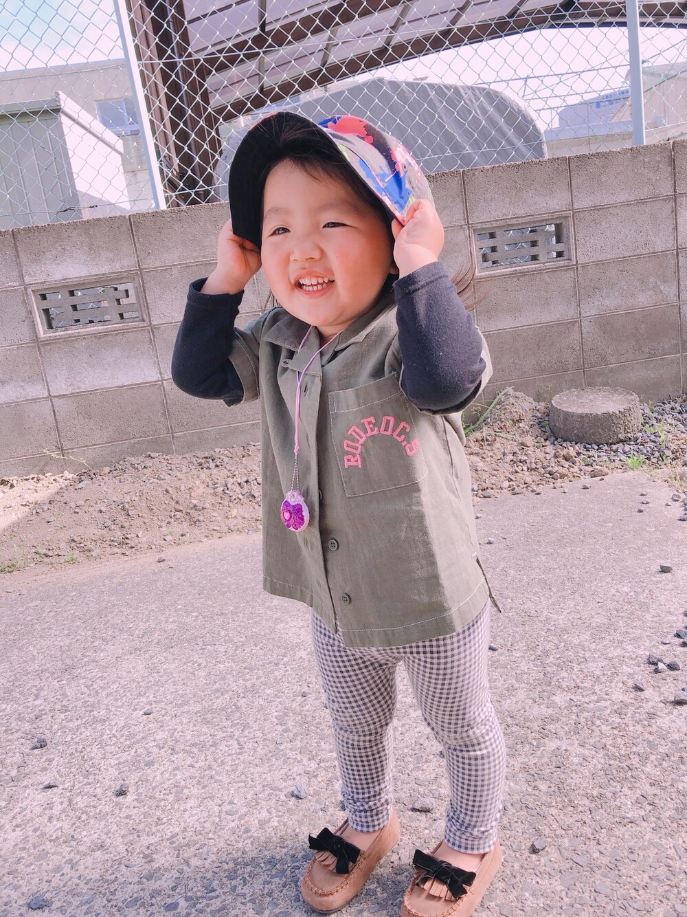 「Columbiaの【KIDS】ポウワレイクジュニアバケット（ハット、グレー系）」を使った、ya-tanさん（レディース・162cm）の夏コーディネートの1枚目の写真