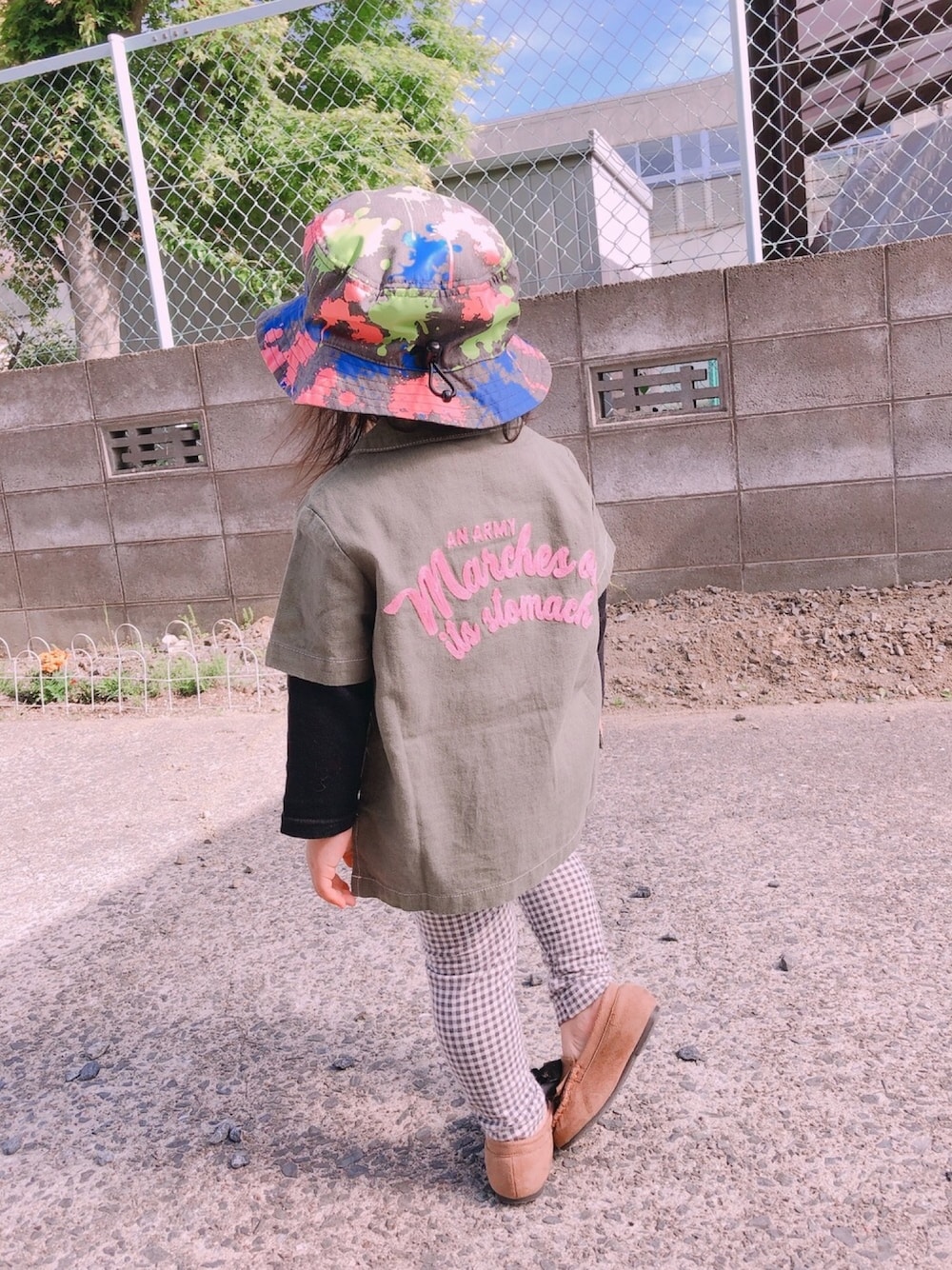 「メンズライク、ミリタリーシャツ、ロデオクラウンズワイルドボウル、キッズコーデ」｜「RODEO CROWNS WIDE BOWLのリネン 開襟 シャツ（シャツ/ブラウス、グリーン系）」を使った、ya-tanさん（レディース・162cm）の夏コーディネートの1枚目の写真