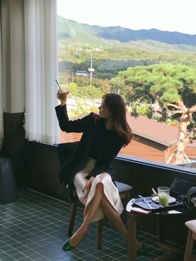 「skirt」｜「アイテム（その他アウター）」を使った、Ryongさん（レディース・169cm）の秋コーディネート