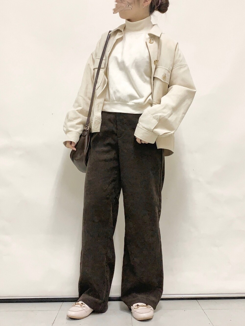 「CPOジャケット、スウェット、バレエシューズ、GU、パンツスタイル、韓国」｜「韓国のアイテム（スウェット、ホワイト系）」を使った、𝚖 𝚒 𝚊 🐑さん（レディース・150cm）の秋コーディネートの1枚目の写真