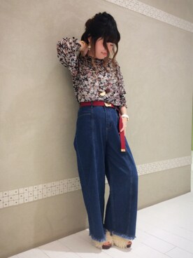 ベルトを使った もこもこサンダル のレディース人気ファッションコーディネート Wear