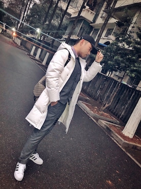 「アイテム（スーツベスト、グレー系）」を使った、Eason"大旅行家🌎さん（メンズ・172cm）の冬コーディネート