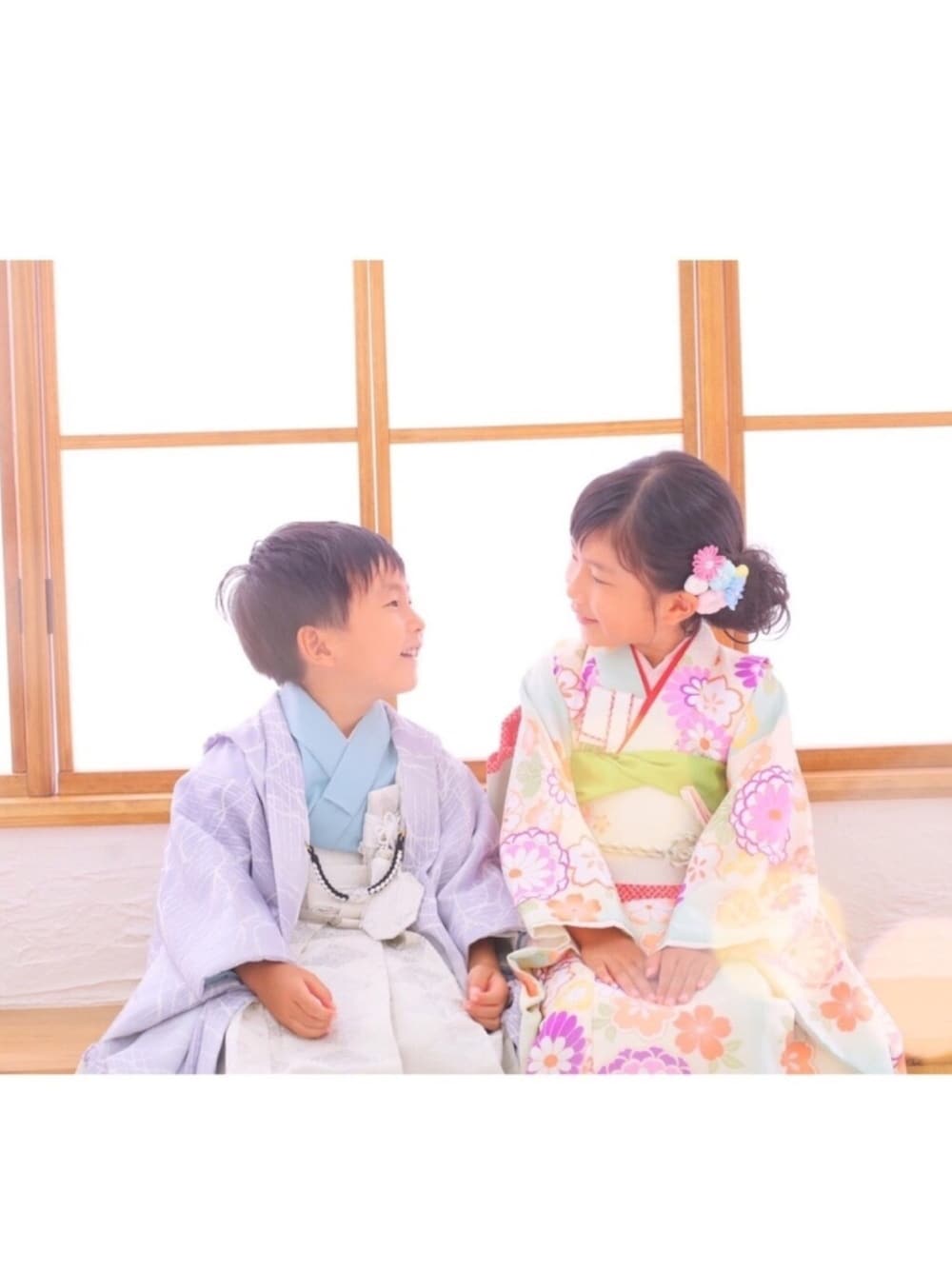 「七五三、着物、姉弟、パステルカラー」｜「753のアイテム（着物、ホワイト系）」を使った、marionさん（キッズ・120cm）の秋コーディネートの1枚目の写真