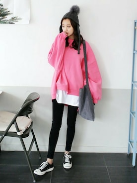 「DHOLIC（ディーホリック）の新作10％OFF（Tシャツ/カットソー）」を使った、ディーホリックさん（レディース・166cm）の冬コーディネート