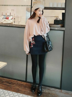 「アイテム（スウェット、ピンク系）」を使った、ディーホリックさん（レディース・165cm）の冬コーディネート