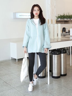 「DHOLIC（ディーホリック）のアイテム（パーカー）」を使った、ディーホリックさん（レディース・165cm）の春コーディネート