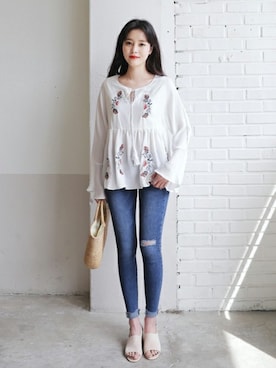 「DHOLIC（ディーホリック）のアイテム（かごバッグ）」を使った、ディーホリックさん（レディース・165cm）の春コーディネート