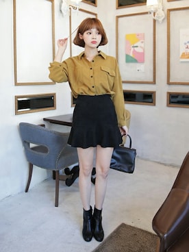 「アイテム（シャツ/ブラウス、イエロー系）」を使った、ディーホリックさん（レディース・165cm）の秋コーディネート