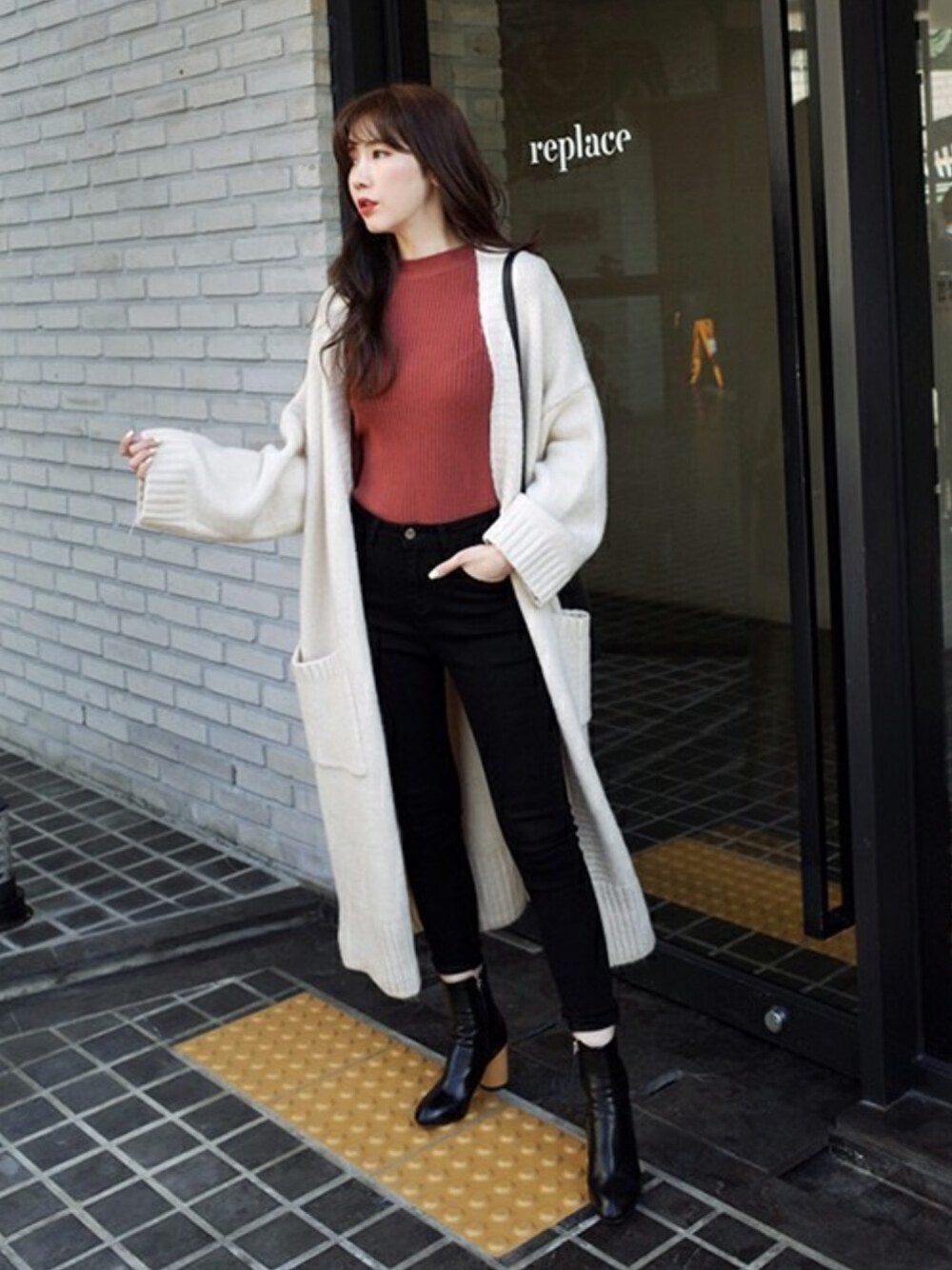 「カーディガン、ニット、dholic、ロングカーディガン、リブニット、coordinate、秋コーデ」｜「DHOLICのウールブレンドオープンニットロングカーディガン（カーディガン/ボレロ、ホワイト系）」を使った、ディーホリックさん（レディース・165cm）の秋コーディネートの1枚目の写真