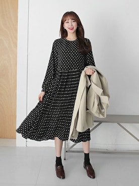 「ドット柄」｜ディーホリックさん（レディース・165cm）の冬コーディネート