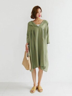 「アースカラー」｜「アイテム（ワンピース/ドレス）」を使った、ディーホリックさん（レディース・163cm）の夏コーディネート