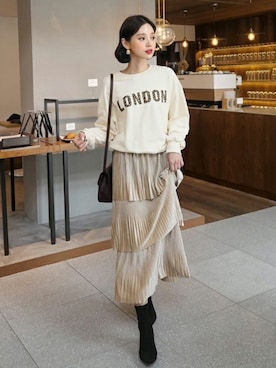 「DHOLIC（ディーホリック）のアイテム（スカート）」を使った、ディーホリックさん（レディース・165cm）の秋コーディネート