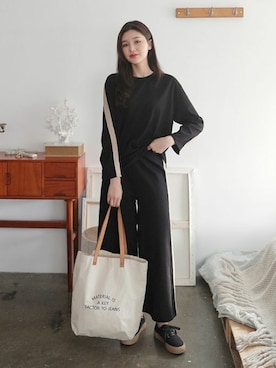 「DHOLIC（ディーホリック）のアイテム（Tシャツ/カットソー）」を使った、ディーホリックさん（レディース・163cm）の冬コーディネート