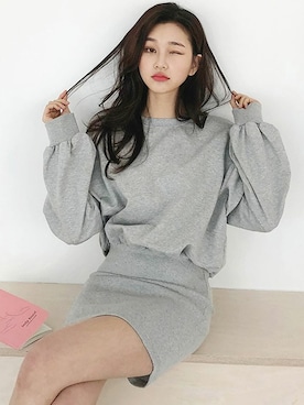 「スウェットワンピース」｜「アイテム（Tシャツ/カットソー）」を使った、ディーホリックさん（レディース・163cm）の冬コーディネート