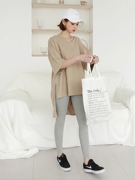 「DHOLIC（ディーホリック）のアイテム（レギンス/スパッツ）」を使った、ディーホリックさん（レディース・165cm）の冬コーディネート