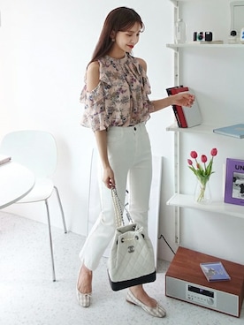 「DHOLIC（ディーホリック）の新作10％OFF（Tシャツ/カットソー）」を使った、ディーホリックさん（レディース・164cm）の春コーディネート