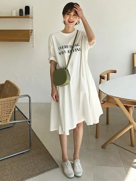 「DHOLIC（ディーホリック）の新作10％OFF（Tシャツ/カットソー）」を使った、ディーホリックさん（レディース・165cm）の春コーディネート