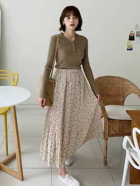 「アイテム（Tシャツ/カットソー、その他）」を使った、ディーホリックさん（レディース・165cm）の秋コーディネート