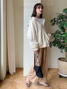 「DHOLIC（ディーホリック）のアイテム（パーカー）」を使った、ディーホリックさん（レディース・160cm）の秋コーディネート