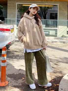 「DHOLIC（ディーホリック）のアイテム（その他トップス）」を使った、ディーホリックさん（レディース・163cm）の秋コーディネート