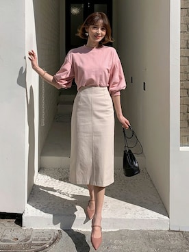 「アイテム（スウェット、ピンク系）」を使った、ディーホリックさん（レディース・165cm）の春コーディネート