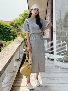 「DHOLIC（ディーホリック）の新作10％OFF（Tシャツ/カットソー）」を使った、ディーホリックさん（レディース・165cm）の春コーディネート