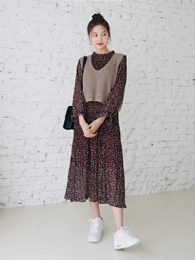 「DHOLIC（ディーホリック）のアイテム（ベスト）」を使った、ディーホリックさん（レディース・163cm）の秋コーディネート