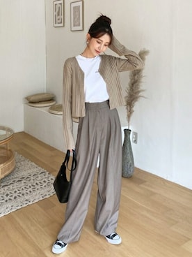 「DHOLIC（ディーホリック）のアイテム（スラックス）」を使った、ディーホリックさん（レディース・164cm）の秋コーディネート