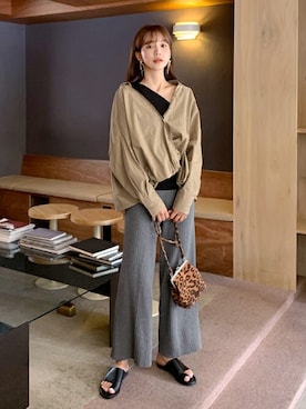 「リブニットパンツ」｜「アイテム（パンツ）」を使った、ディーホリックさん（レディース・164cm）の秋コーディネート