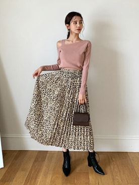 ワンオフショルニットを使った人気ファッションコーディネート Wear ワンオフショルニットを使った人気ファッションコーディネート Wear