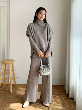 「DHOLIC（ディーホリック）の新作10％OFF（Tシャツ/カットソー）」を使った、ディーホリックさん（レディース・164cm）の秋コーディネート