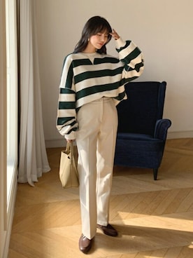 「ホワイトパンツ」｜「アイテム（スラックス）」を使った、ディーホリックさん（レディース・164cm）の秋コーディネート