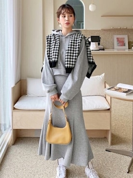 チェックカーディガンを使った人気ファッションコーディネート - WEAR