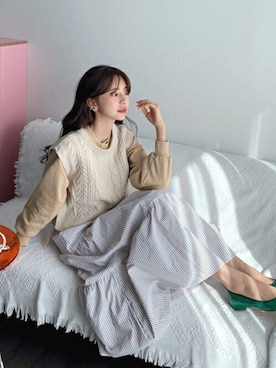 「アイテム（ワンピース/ドレス、ベージュ系）」を使った、ディーホリックさん（レディース・164cm）の冬コーディネート